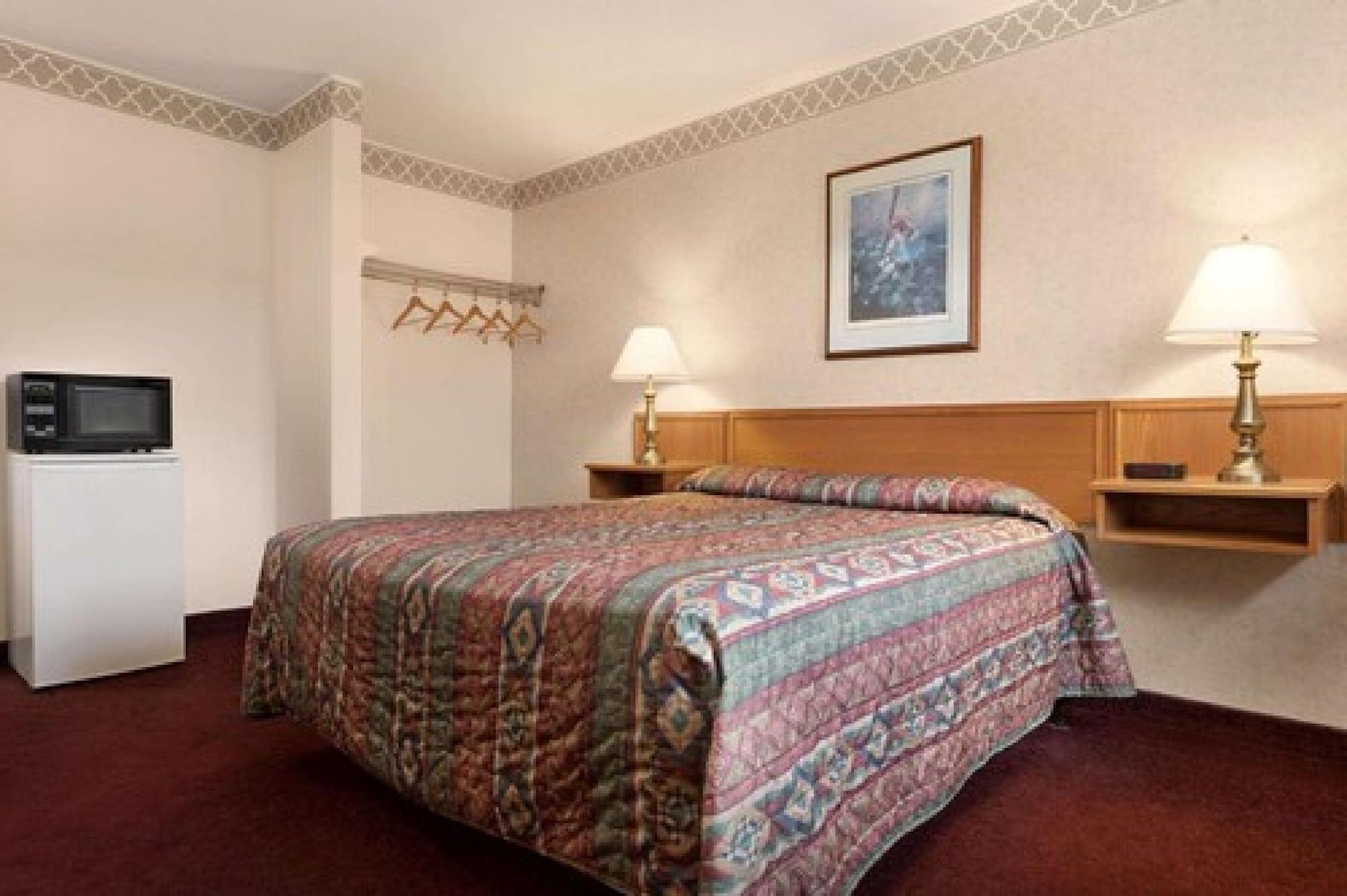 Travelodge By Wyndham Port Elgin Exteriör bild